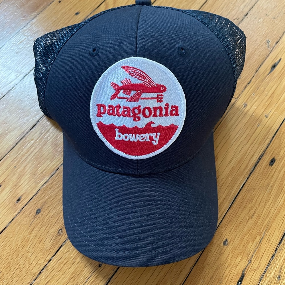 Patagonia Bowery Trucker Hat -navy w/red and white patch - new with tags